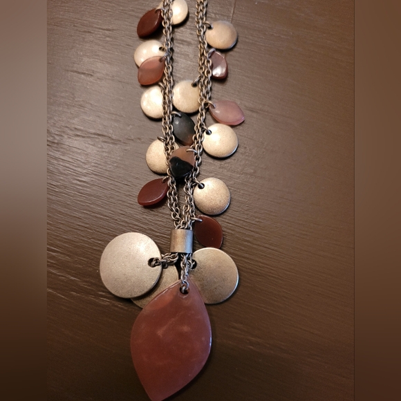 JO Multi-Color Pendant Necklace - Picture 2 of 4